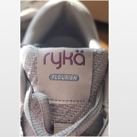 New Athletic Woman’s Shoes Grey & Purple Size 9 Ryka - Picture 3 of 16
